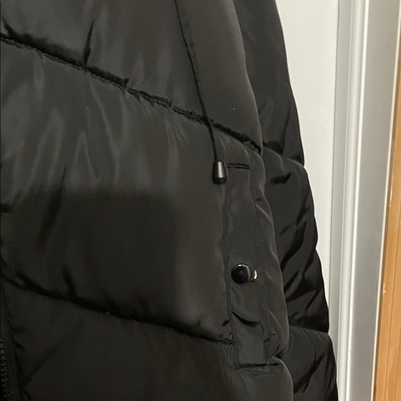 Hot Kiss Black Puffer Jacket - Picture 7 of 8